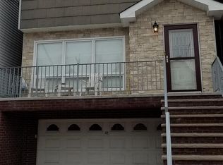 42 W 52nd St #1, Bayonne, NJ 07002