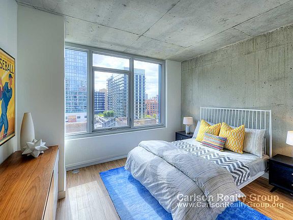 2nd image of 627 W Lake St
