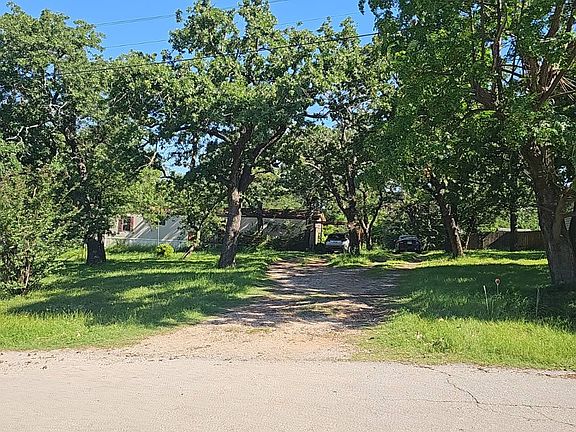 2nd image of 1957 Coleman Rd