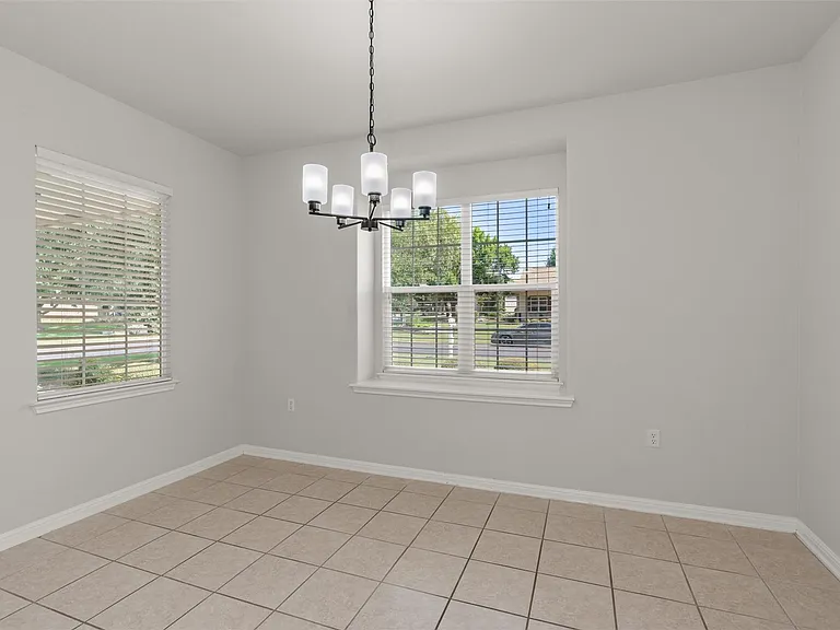 101 Dawson Trl — Photo 13