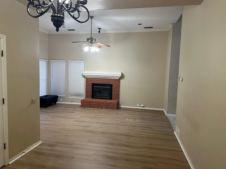 6304 Cupertino Trl — Photo 4