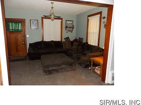 2nd image of 212 E McCasland Ave