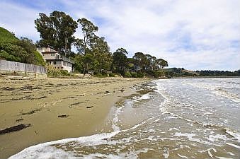 Beach :: 125-127 Western