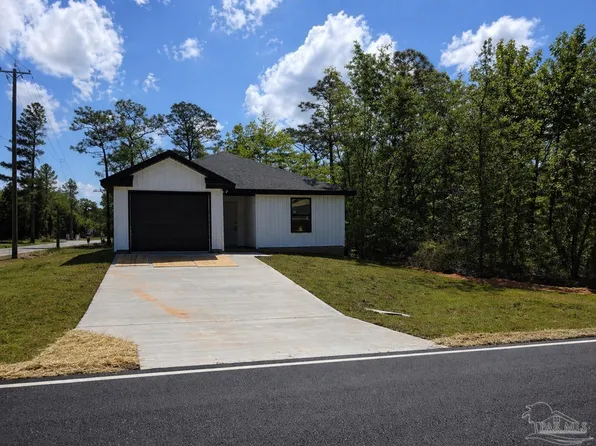 2996 N 13th Ave, Milton, FL 32583