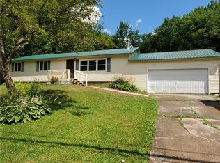 100 Avery Rd, Constantia, NY 13044