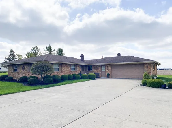 1496 E Washington St, Winchester, IN 47394