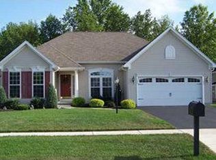 550 Riverwalk Dr, Youngstown, NY 14174