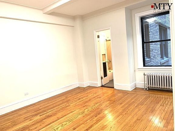 2nd image of 155 E 52nd St #F2