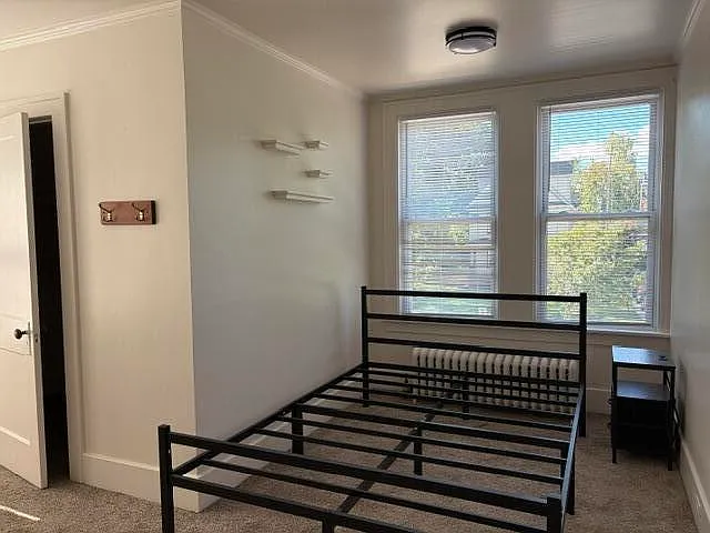 2 bed, 1.0 bath, 1564 sqft, $2,100 — Photo 4