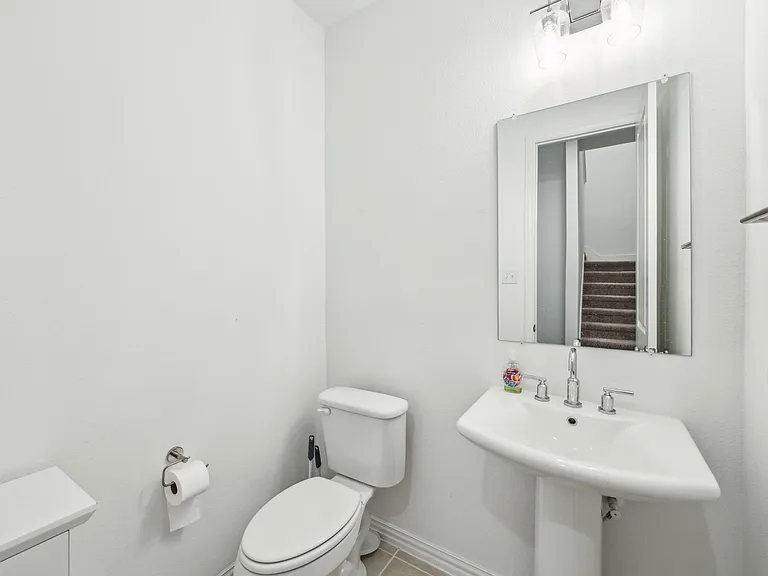 3325 Switch St — Photo 11