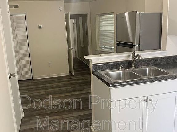 4th image of 3214 O St APT 2