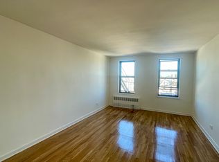180 Beach 117th St APT 5A, Rockaway Park, NY 11694