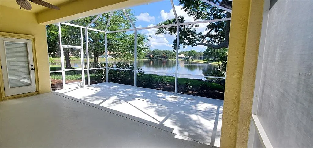 2 bed, 2.0 bath, 1744 sqft, $3,000 — Photo 3