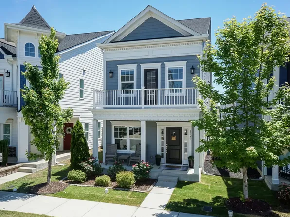 1223 Brown Velvet Ln, Apex, NC 27523