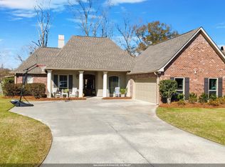 10251 Crooked Creek Ln, Denham Springs, LA 70726