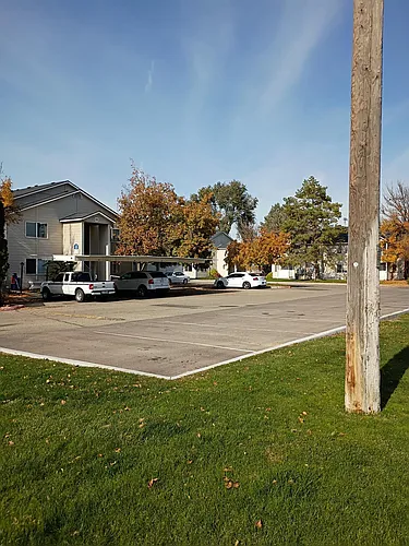 Mallard Cove Apartments Photo 1