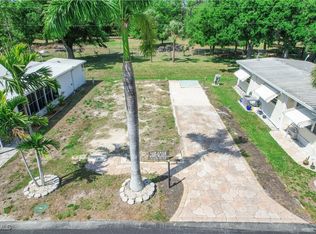 30 W Hampton Dr, Fort Myers, FL 33908