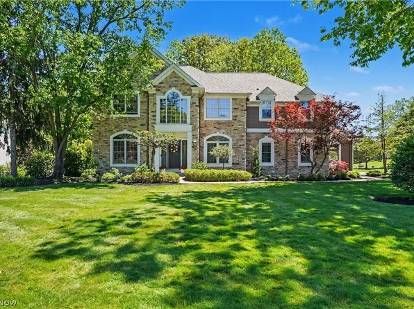 6165 Loch Lomond Ct, Solon, OH 44139