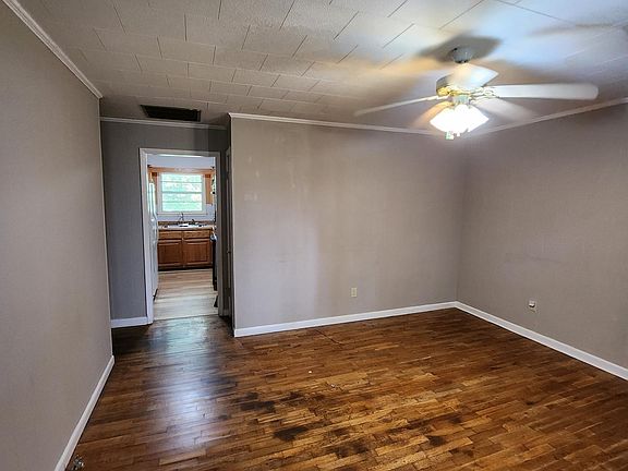 2nd image of 2785 Boles St