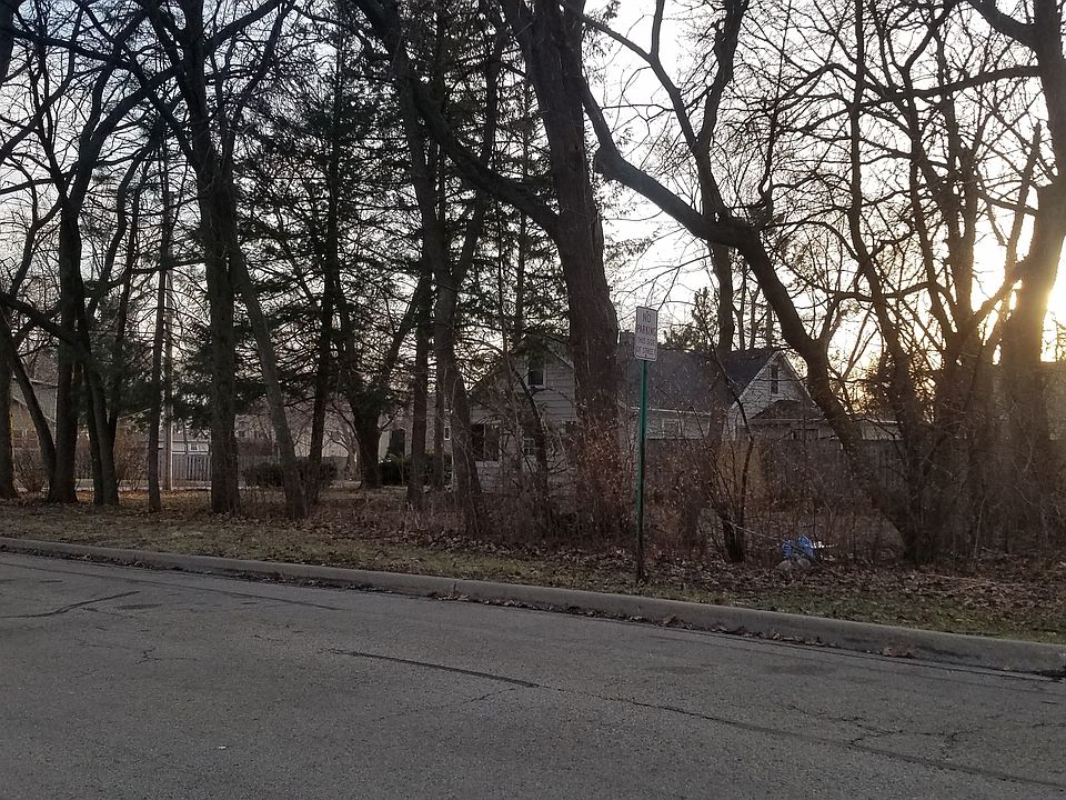2nd image of 144 W Strong St