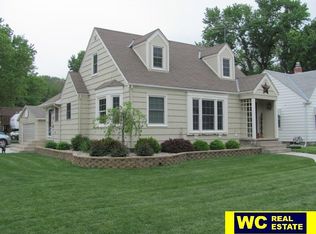 504 N 13th St, Tekamah, NE 68061