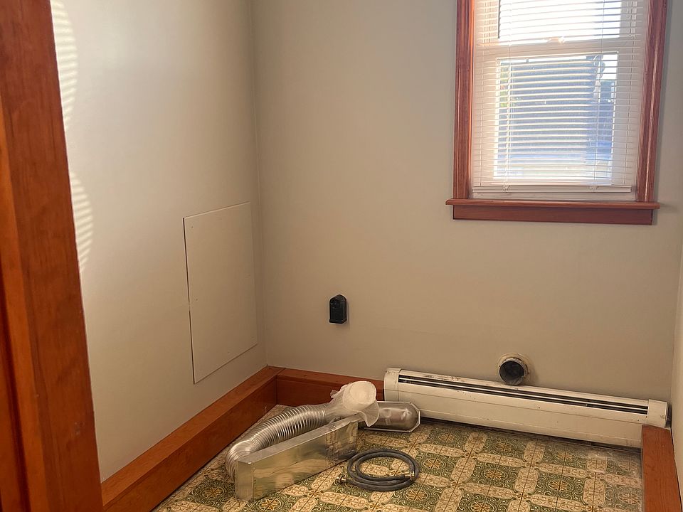 Laundry area with hook ups for washer and dryer (appliances not provided)