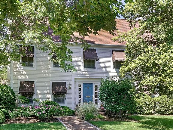 2nd image of 215 Boston Blvd