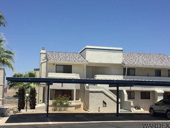 3rd image of 2022 Merrill Ln Unit 8A