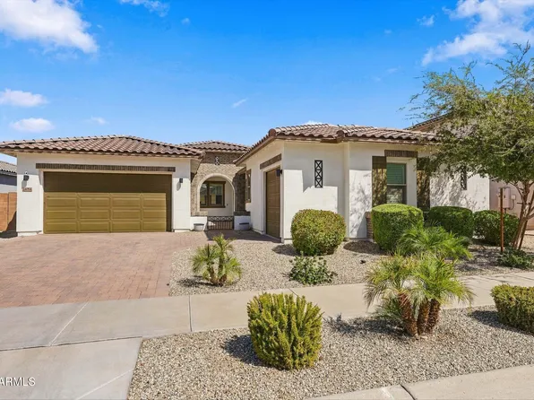 14054 W Desert Hollow Drive, Surprise, AZ 85387