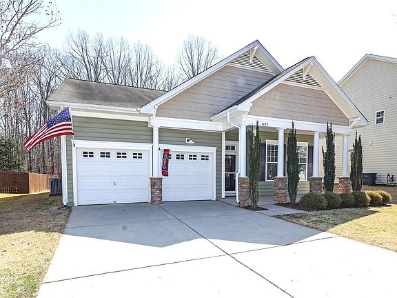 3rd image of 692 Goldflower Dr