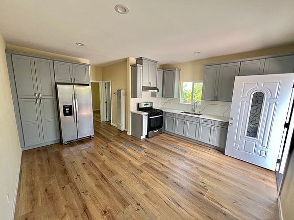 2nd image of 6887 Marlowe Dr #2