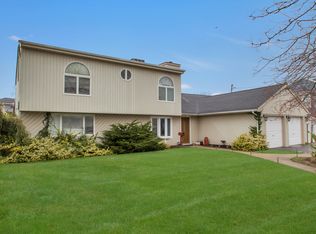 69 Highwater Ave, Massapequa, NY