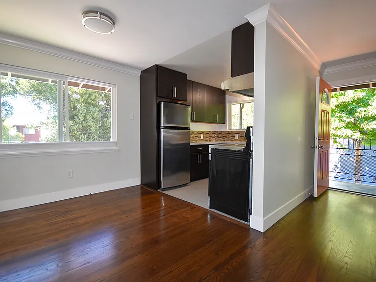 46 Barneson Ave #7 — Photo 4