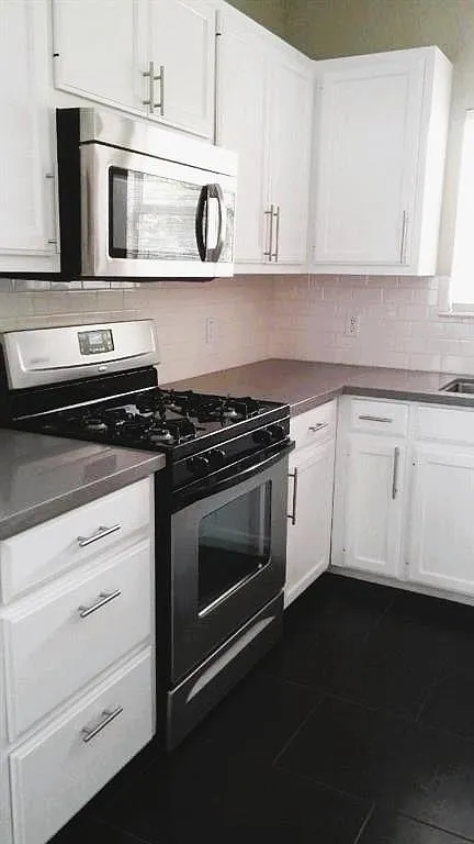 3 bed, 2.0 bath, 1344 sqft, $2,200 — Photo 4