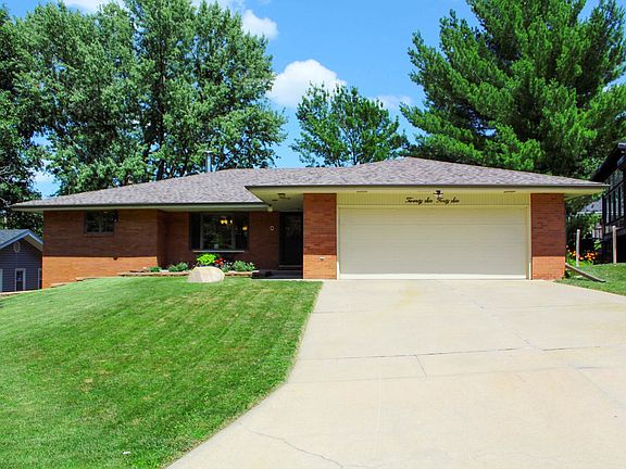 2nd image of 2646 S 46th St