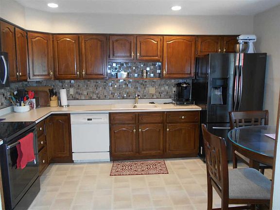 4th image of 4408 Ravine Park Dr