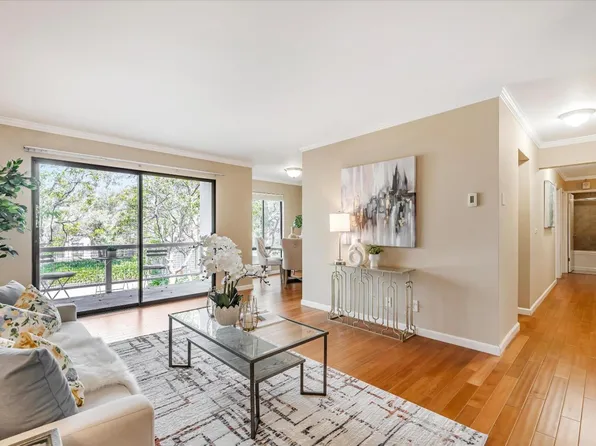 2 Commodore Dr #D378, Emeryville, CA 94608