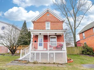 472 Herman Ave, Star City, WV 26505