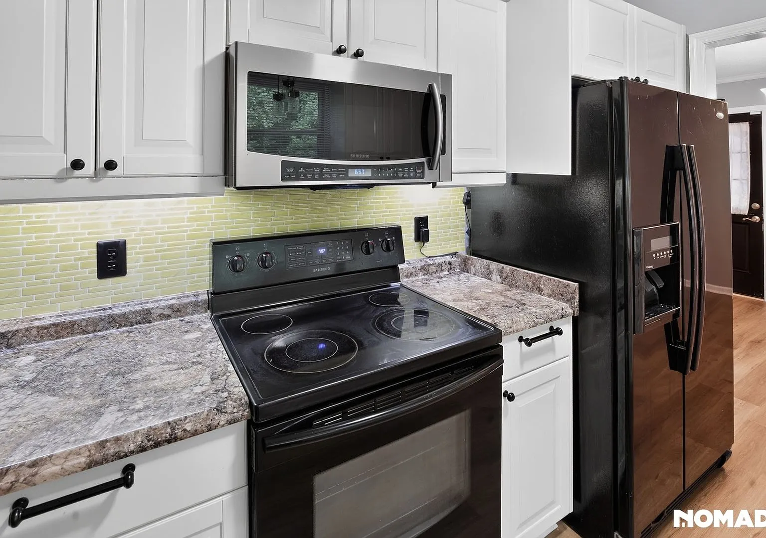 Charming 3BR House in Lexington — Photo 2