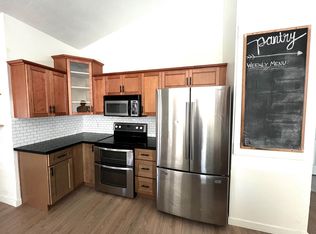 6819 W Turquoise Ave, Peoria, AZ 85345