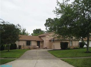 320 Quail Hollow Ct, Pickerington, OH 43147