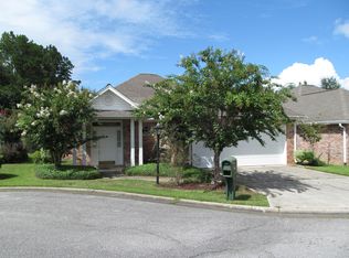 125 Willow Brook Dr, Hattiesburg, MS 39402