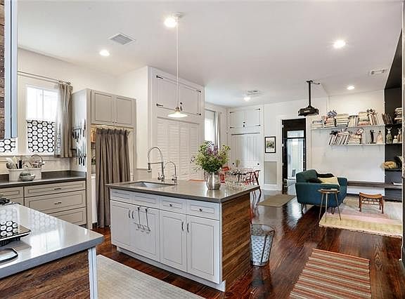 3rd image of 1434 Lesseps St