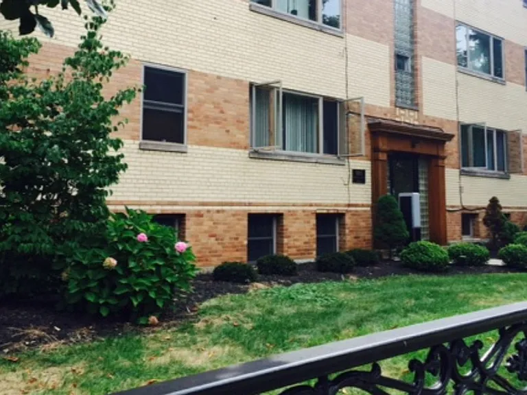 905 Delaware Apartments — Photo 35
