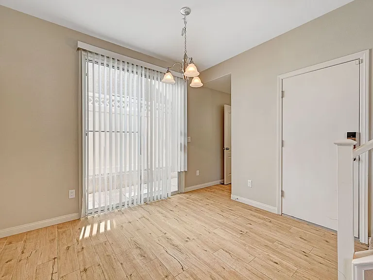 10420 September Flower St — Photo 15