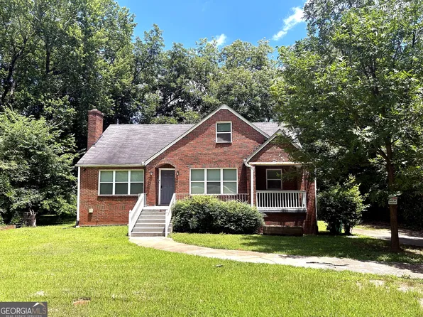 1792 Austin Dr, Decatur, GA 30032