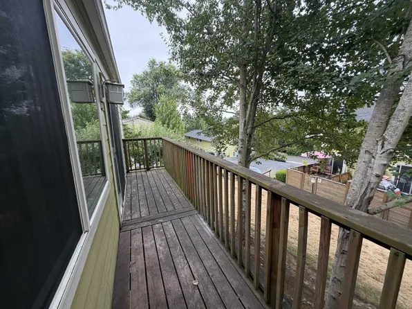 3153 SW Dolph Ct #13, Portland, OR 97219