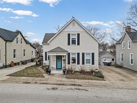 2nd image of 341 Stafford St