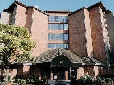 75 Kristin Cir APT 126, Schaumburg, IL, 60195