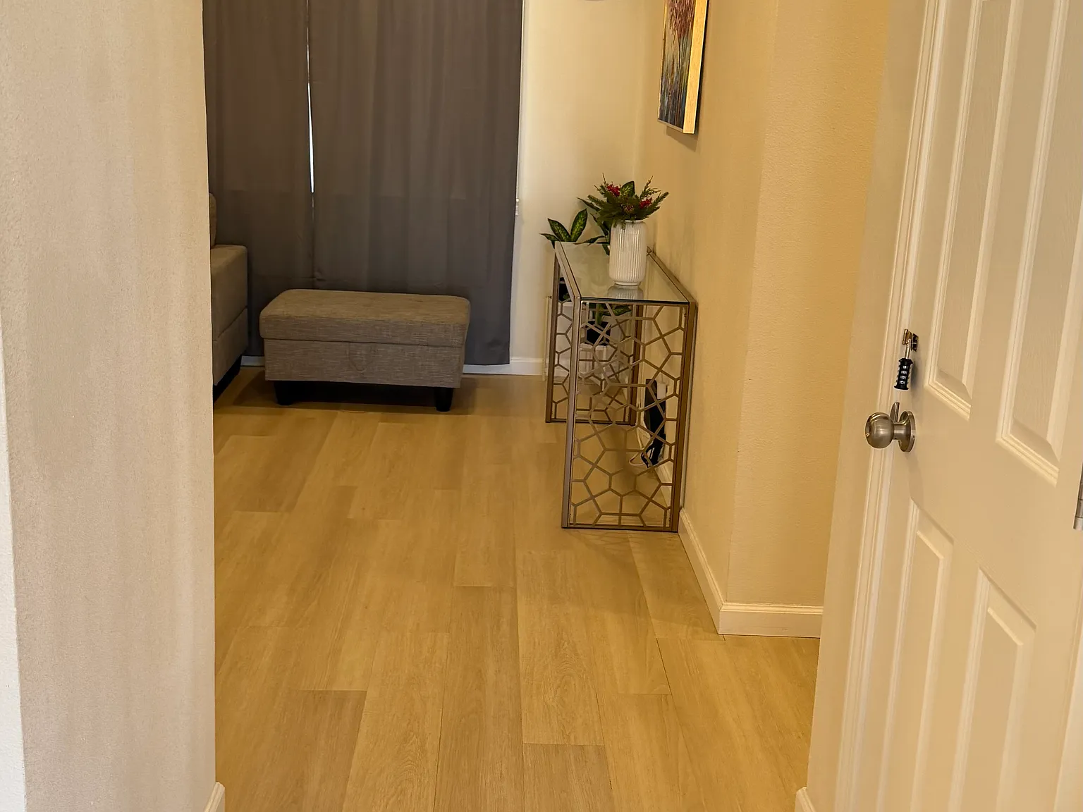 3 bed, 1150 sqft, $3,700 — Photo 4